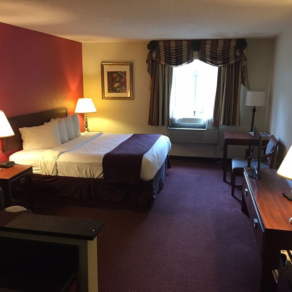 Econo Lodge Whitehall Near Michigan'S Adventure Exterior foto